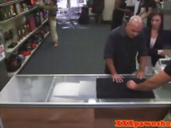 Cocksucking pawnshop wifey pounded by broker